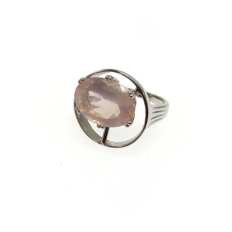 Rose Quartz Ring