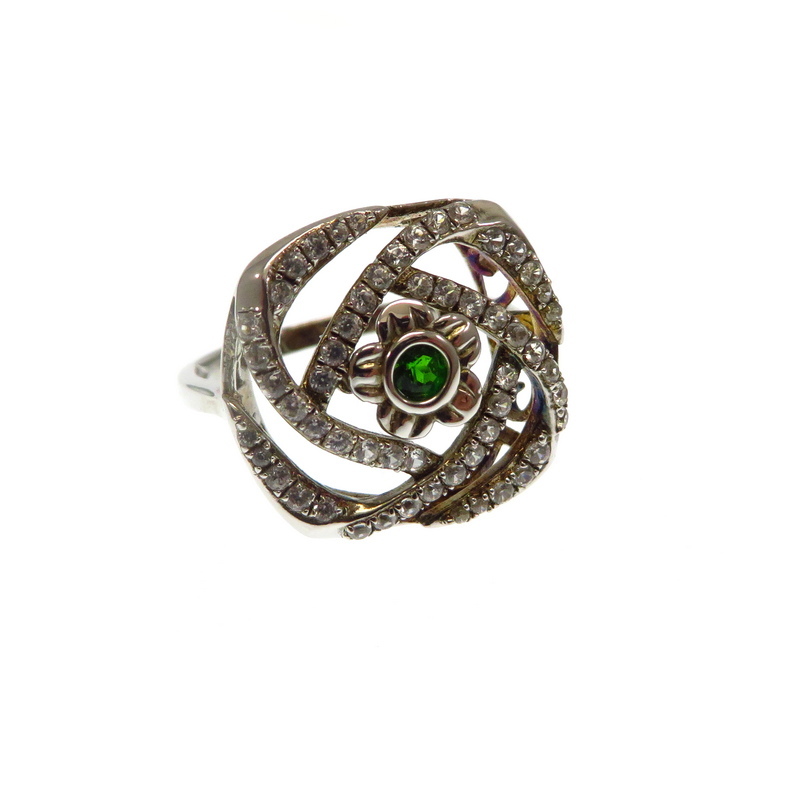 Chrome Diopside Ring