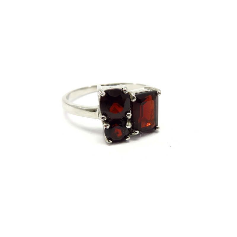 Garnet Ring