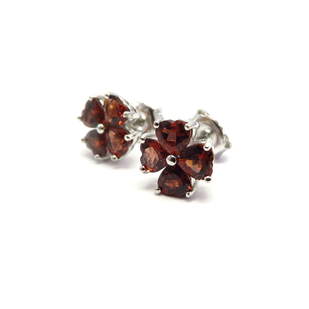Flower Garnet Earrings