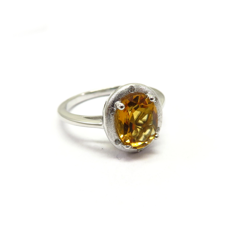 Oval Citrine Ring