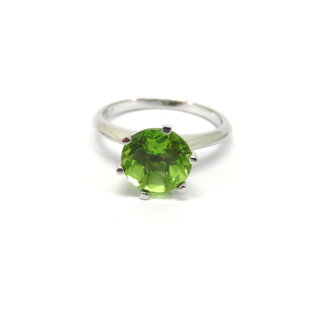 Round Peridot Ring